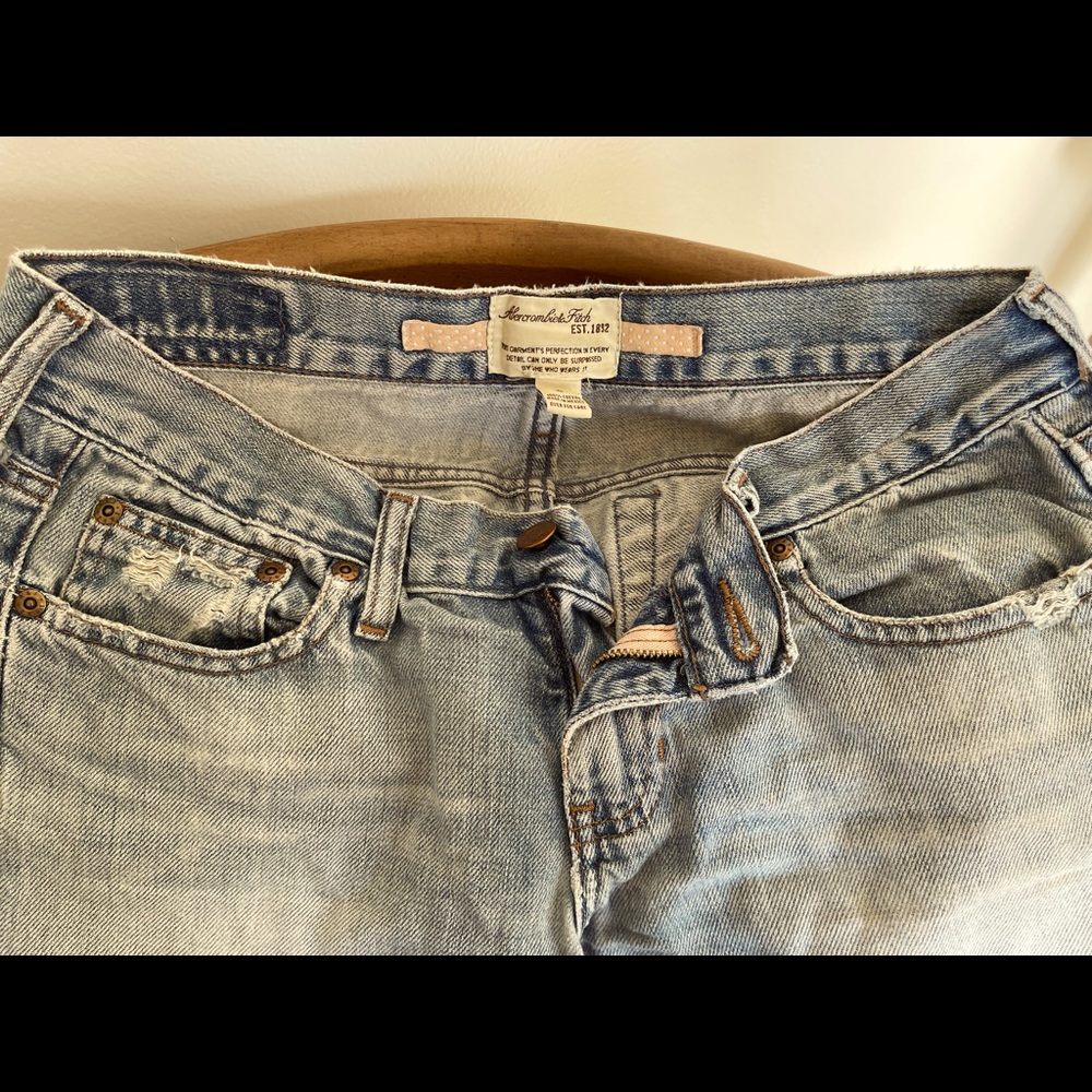 Abercrombie & Fitch 3/4 jeans size 4